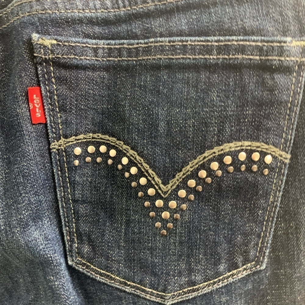 Levi’s 515 Women’s Size 4 S/C Dark Wash Studded Stretch Jeans - Picture 5 of 7